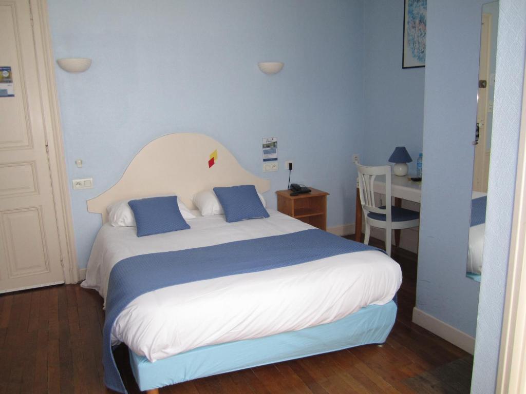 Hotel Arlequin Troyes Camera foto
