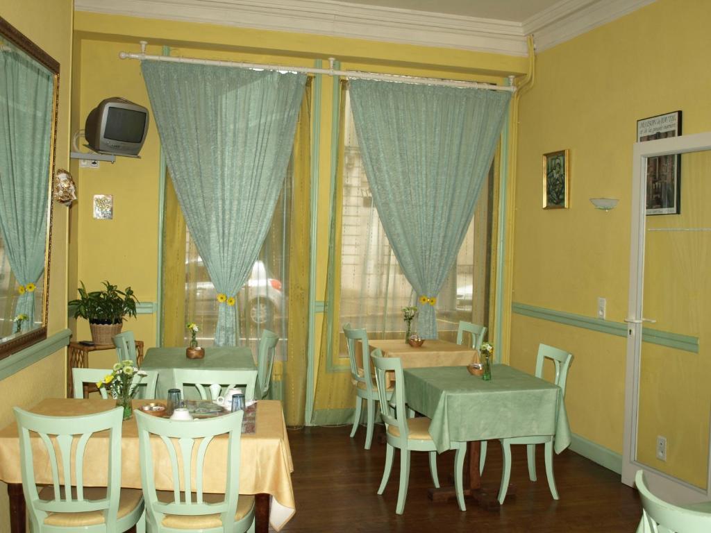 Hotel Arlequin Troyes Esterno foto