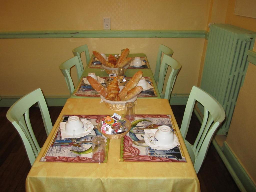 Hotel Arlequin Troyes Esterno foto